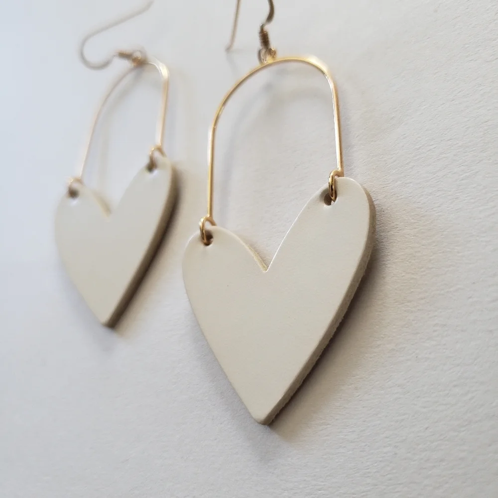 Nickel and Suede White Sweethearts Leather Earrings